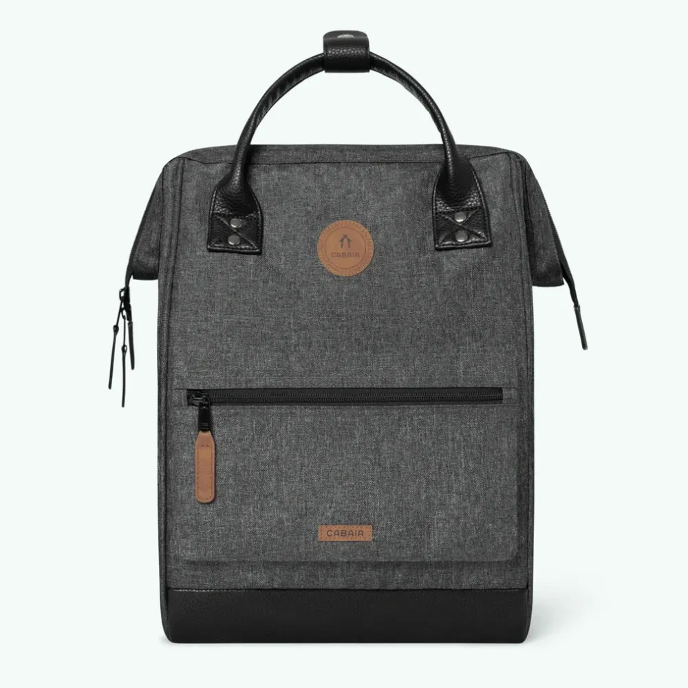 adventurer_m_luxembourg_d_0.webp Cabaia Adventurer M Luxembourg Dark Grey Melanged- Taschen & Rucksäcke