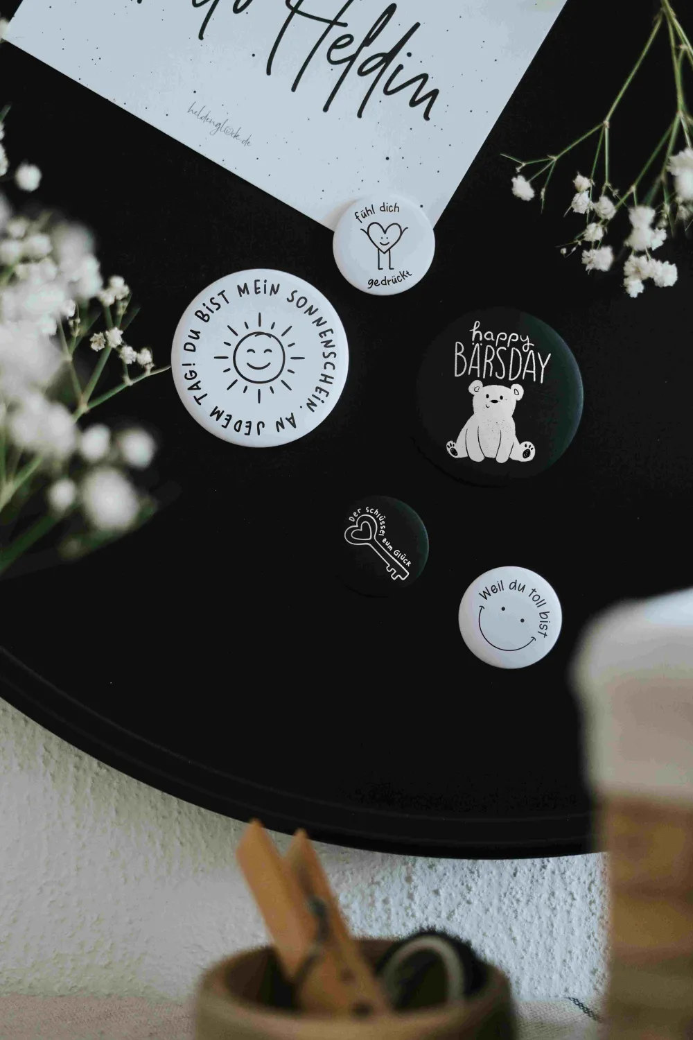 hg_magnet_klein_weil_du_t_2.webp Heldenglück HG Magnet klein Weil du toll bist- Lovely Stuff