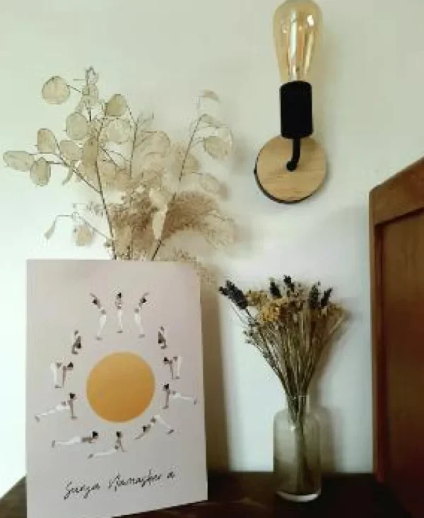 Les Carollaises LC Sonnengrußplakat- Lovely Stuff