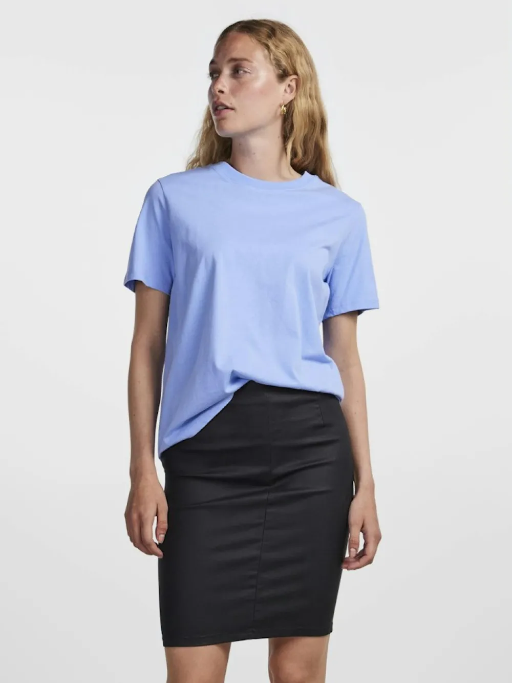 pcria_ss_solid_tee_vista__0.webp Pieces PCRia SS Solid Tee Vista Blue- T-shirts & Tops