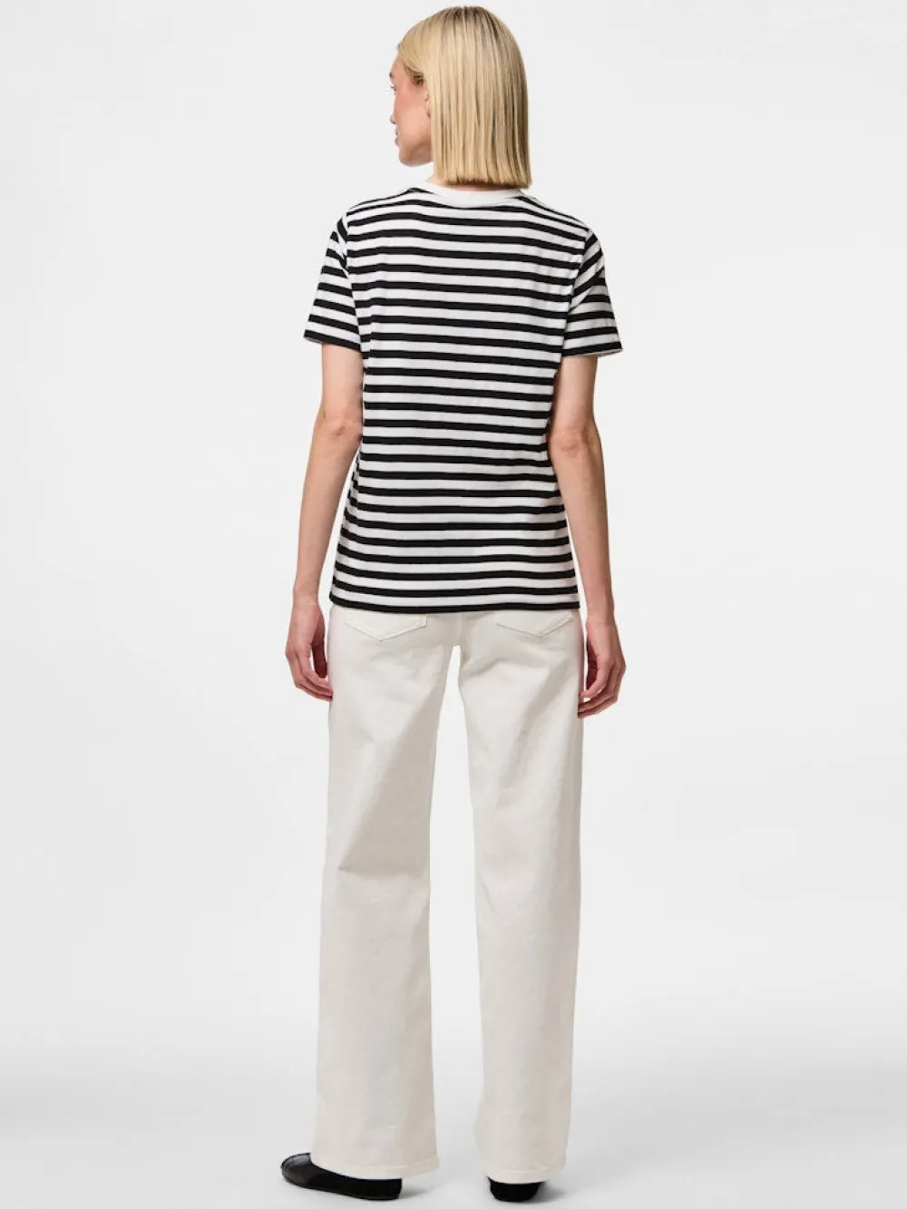 pcria_ss_tee_stripes_blac_2.webp Pieces PCRia SS Tee Stripes- T-shirts & Tops