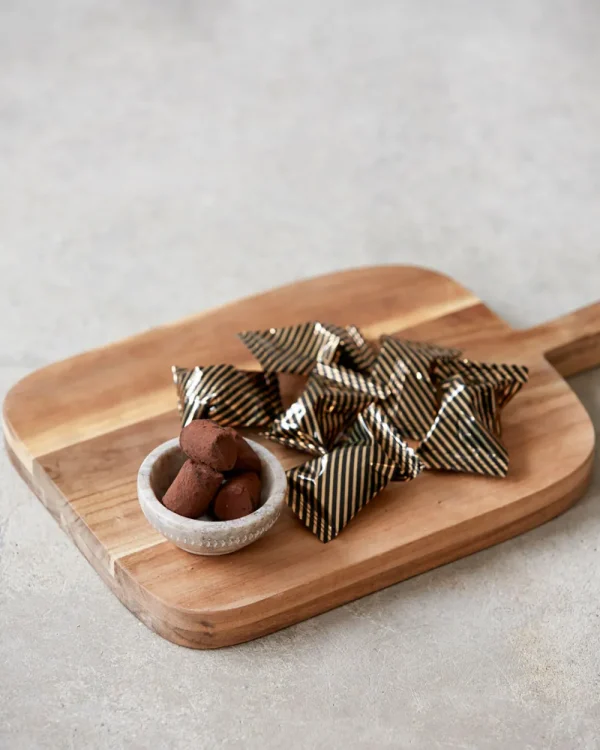 Nicolas Vahe Schneidebrett, Serving- Küche & Gedeckter Tisch