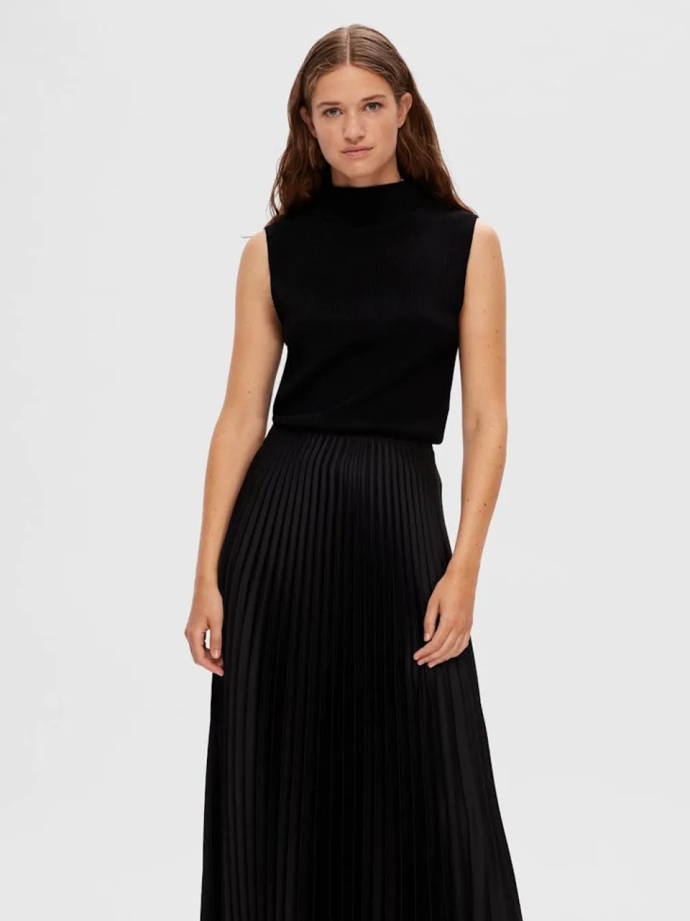 slfcaro_sl_knit_top_black_2.webp Selected Femme SLFCaro SL Knit Top- T-shirts & Tops