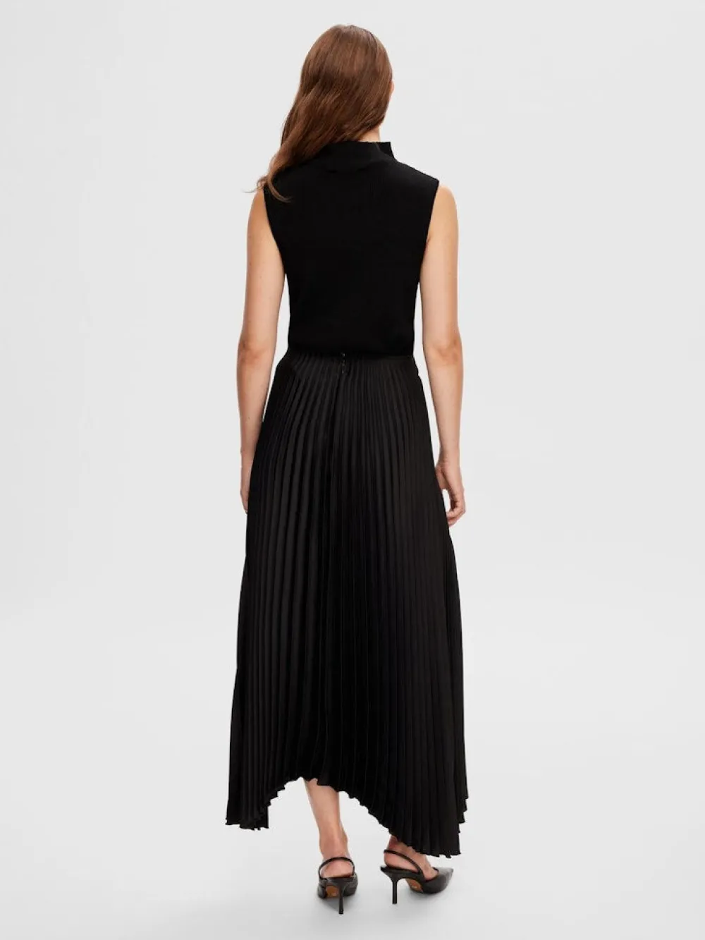 slfcaro_sl_knit_top_black_5.webp Selected Femme SLFCaro SL Knit Top- T-shirts & Tops